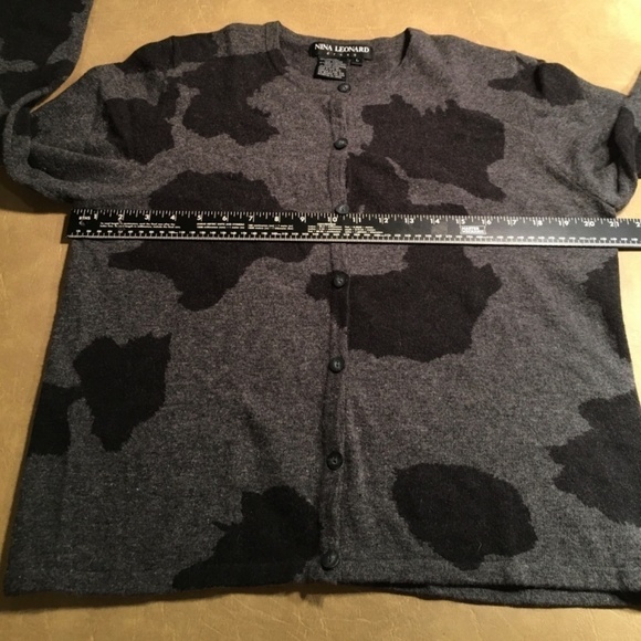NINA LEONARD DRESS Pre-owned Cardigan, Gray/Black PONY print, Size Large - Picture 4 of 7